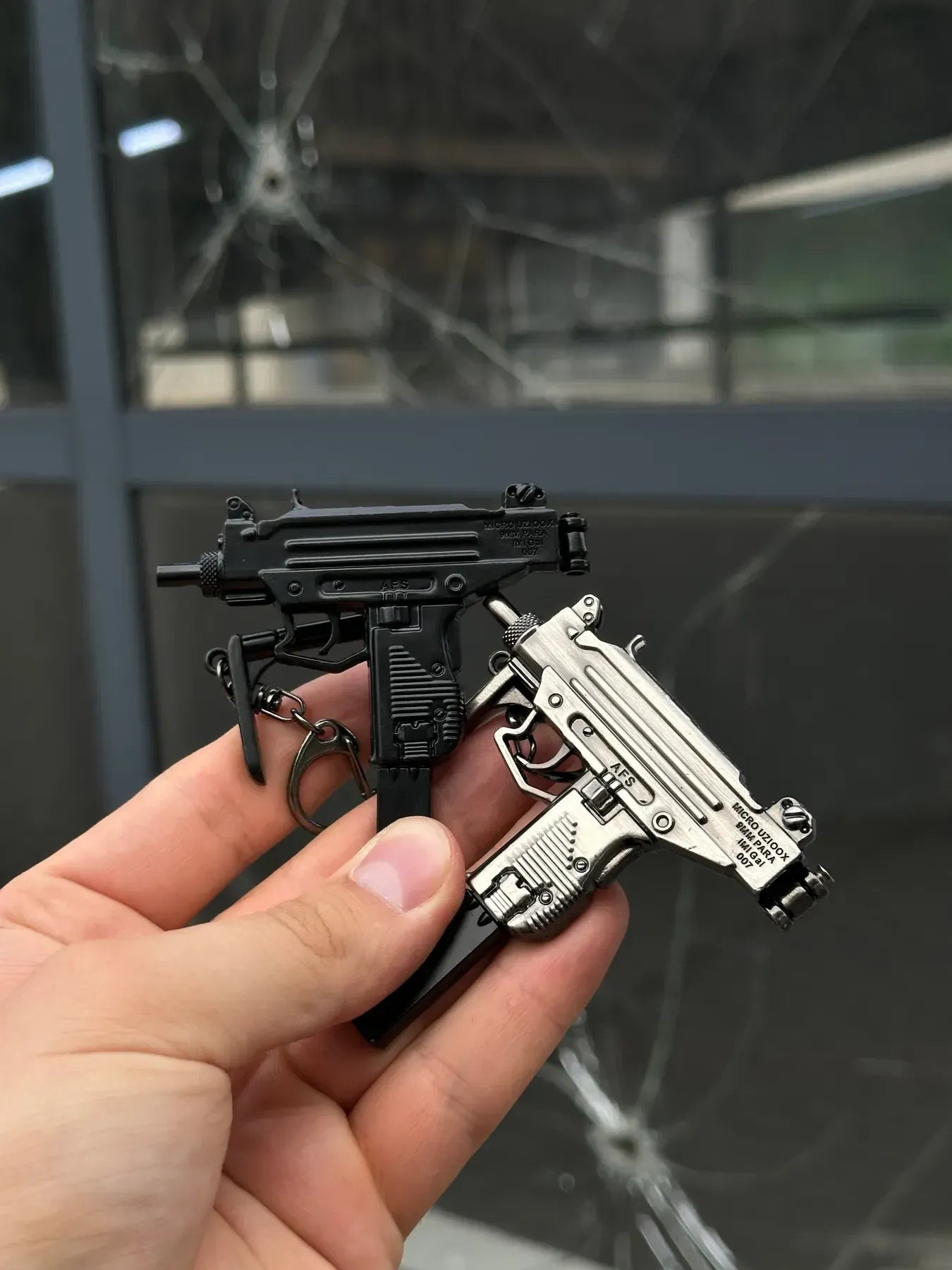 Clickraid™ UZI Detachable Keychain