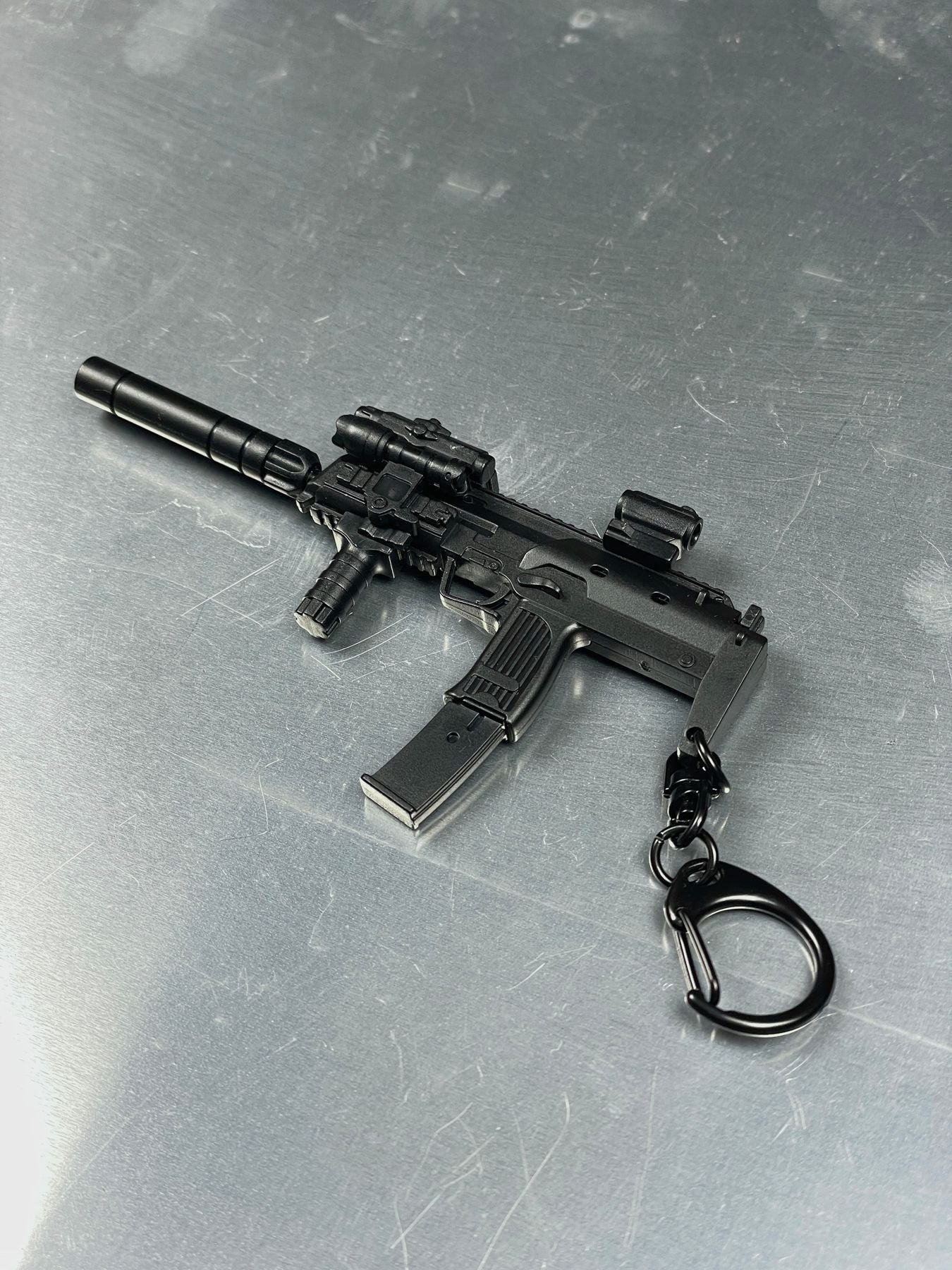 Clickraid™ MP7A2 Keychain with case