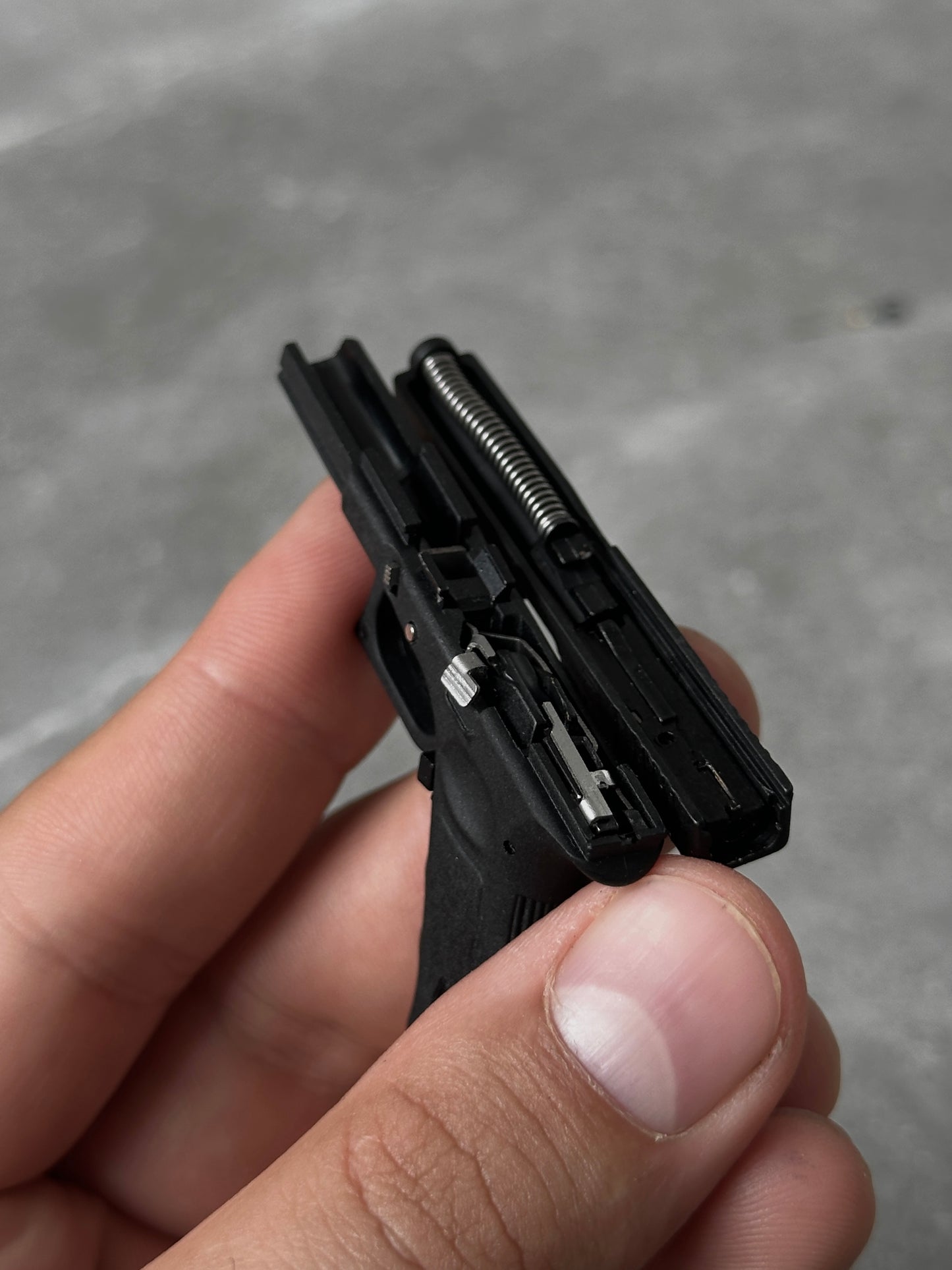 Clickraid™ Glock 17 Ejection Detachable Keychain