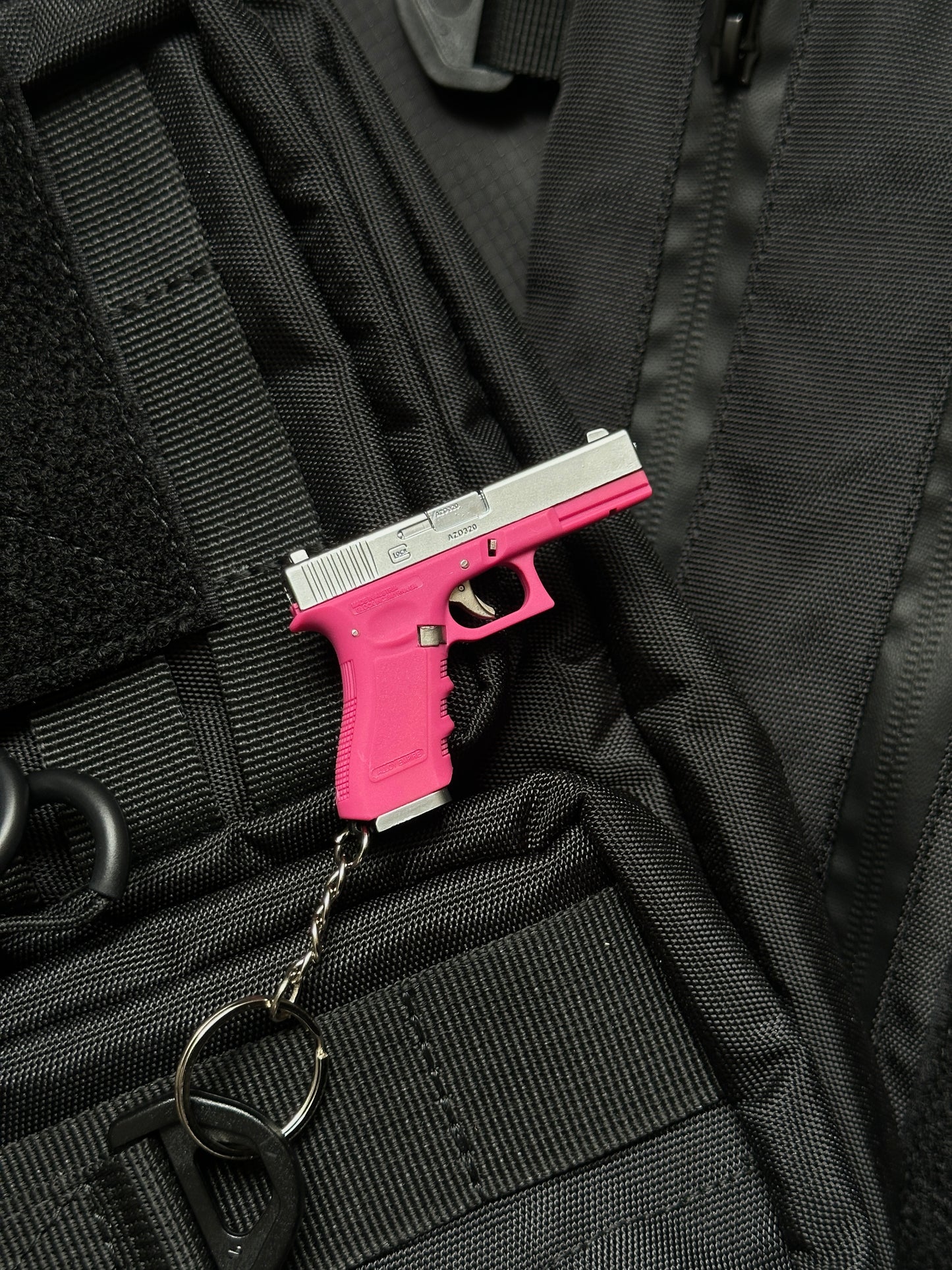 Clickraid™ Glock 17 Ejection Detachable Keychain — Spectrum Edition