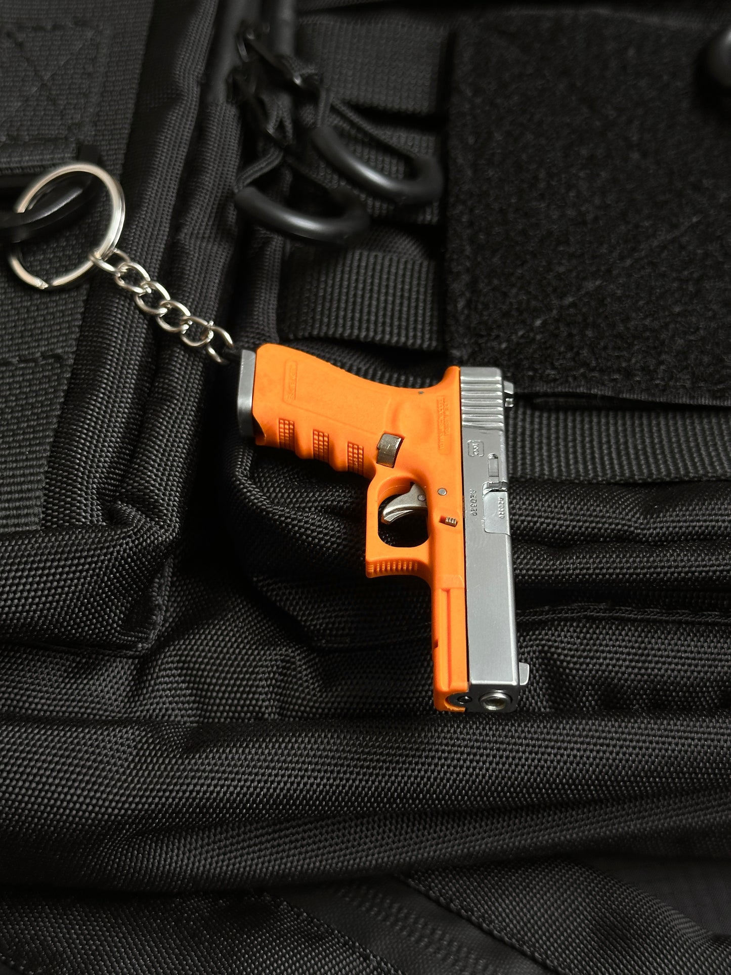 Clickraid™ Glock 17 Ejection Detachable Keychain — Spectrum Edition