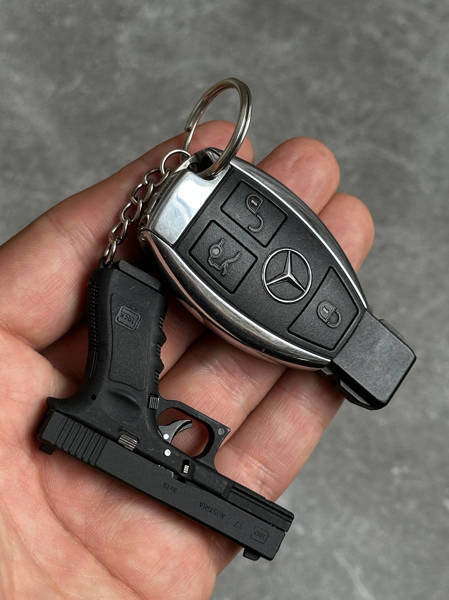 Clickraid™ Glock 17 Ejection Detachable Keychain