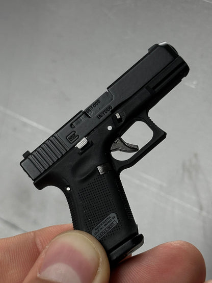 Clickraid™ Glock 19 Ejection Detachable Keychain with case