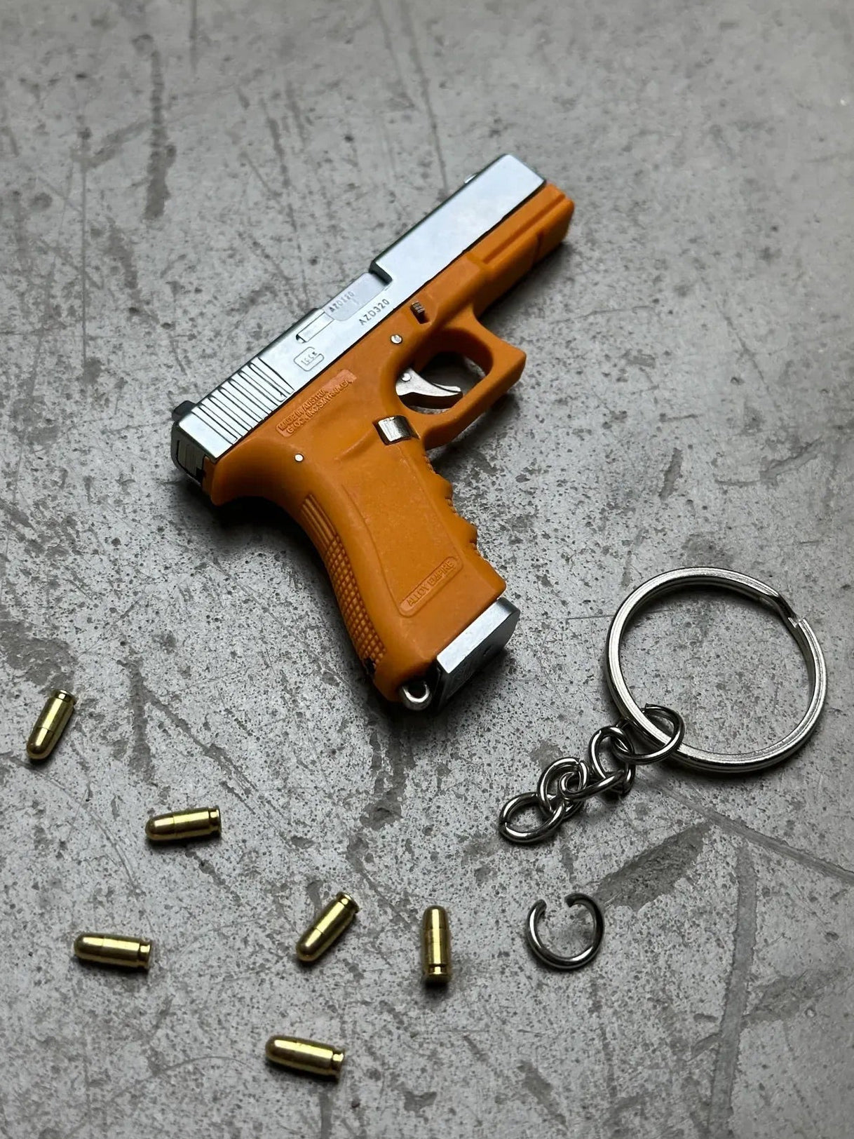 Clickraid™ Glock 17 Ejection Detachable Keychain — Spectrum Edition