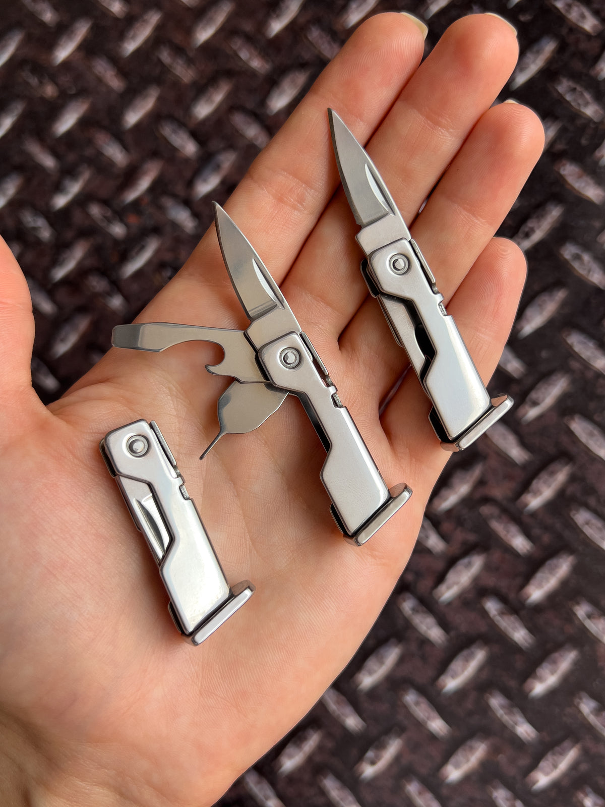 Clickraid™ Beretta Wooden Grip Multi-Tool Keychain