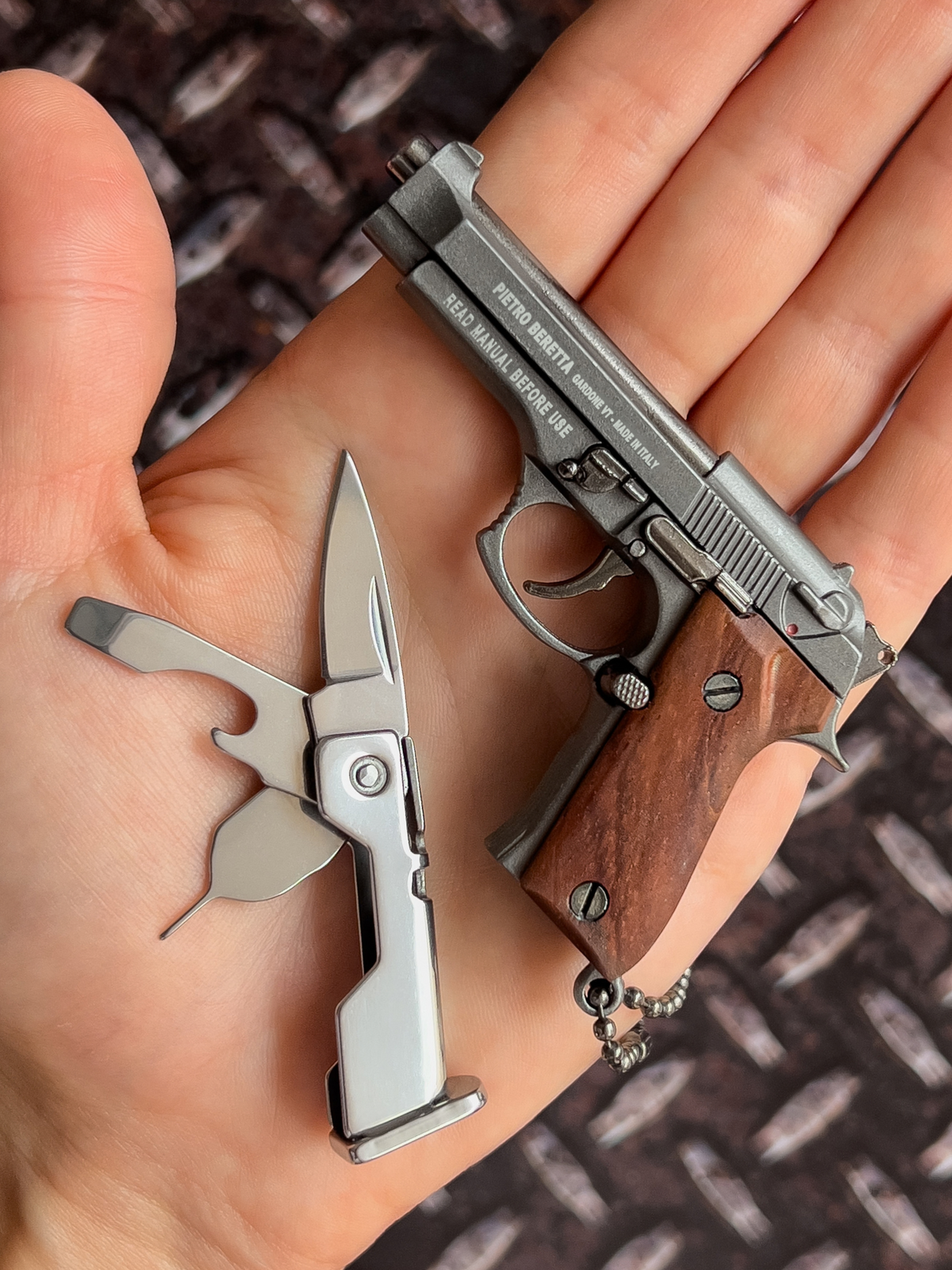 Clickraid™ Beretta Wooden Grip Multi-Tool Keychain
