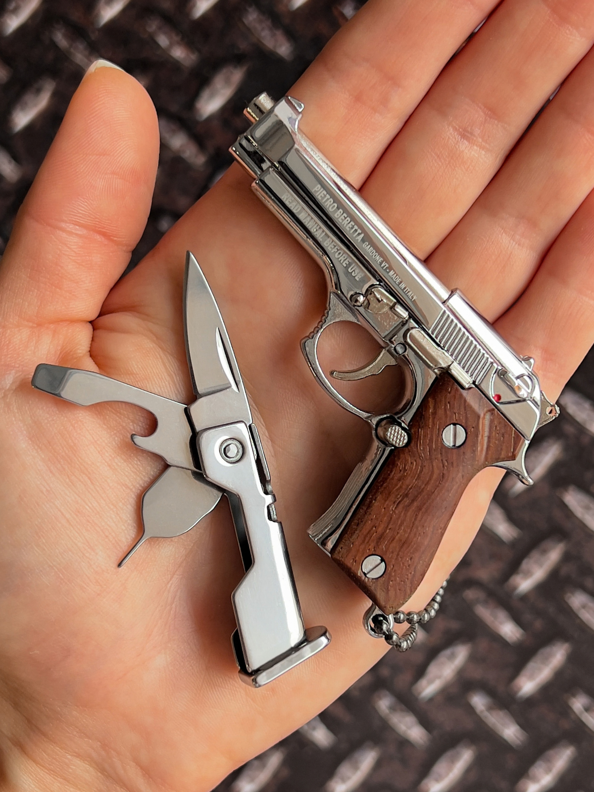 Clickraid™ Beretta Wooden Grip Multi-Tool Keychain