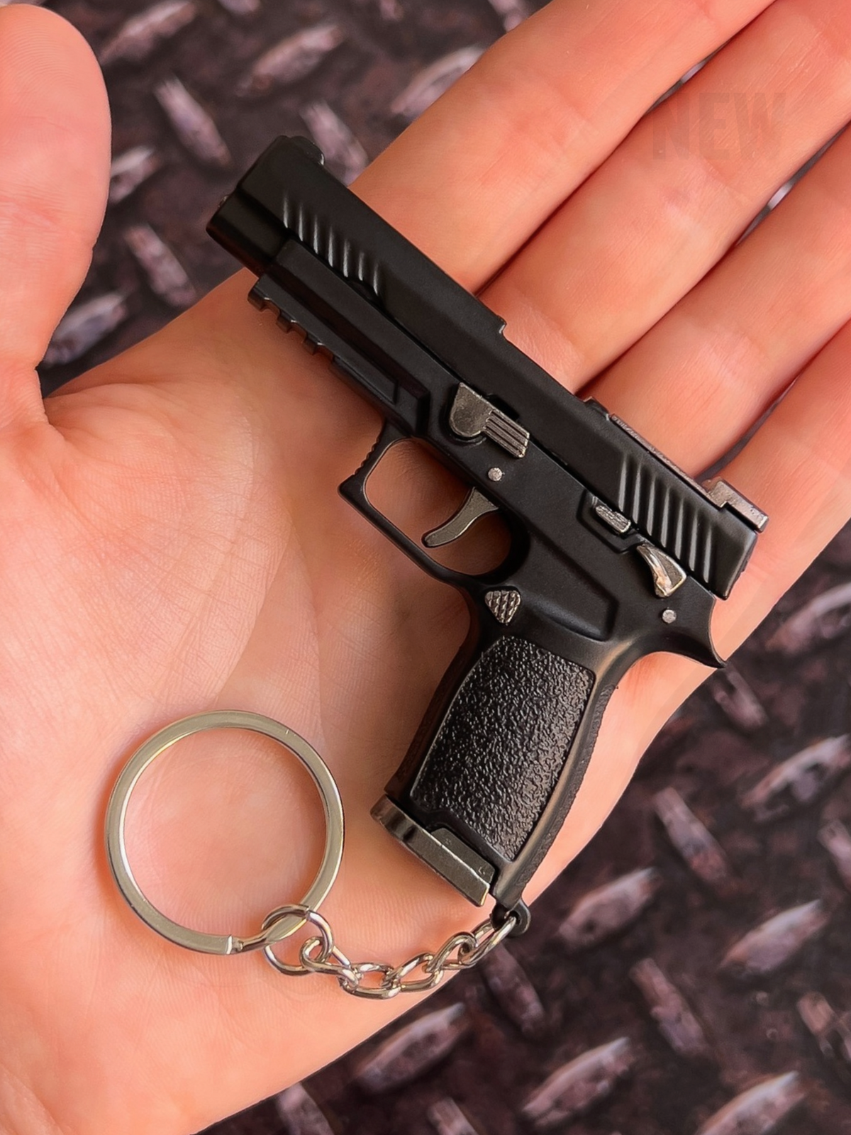 Clickraid™ Service Pistol Detachable Keychain