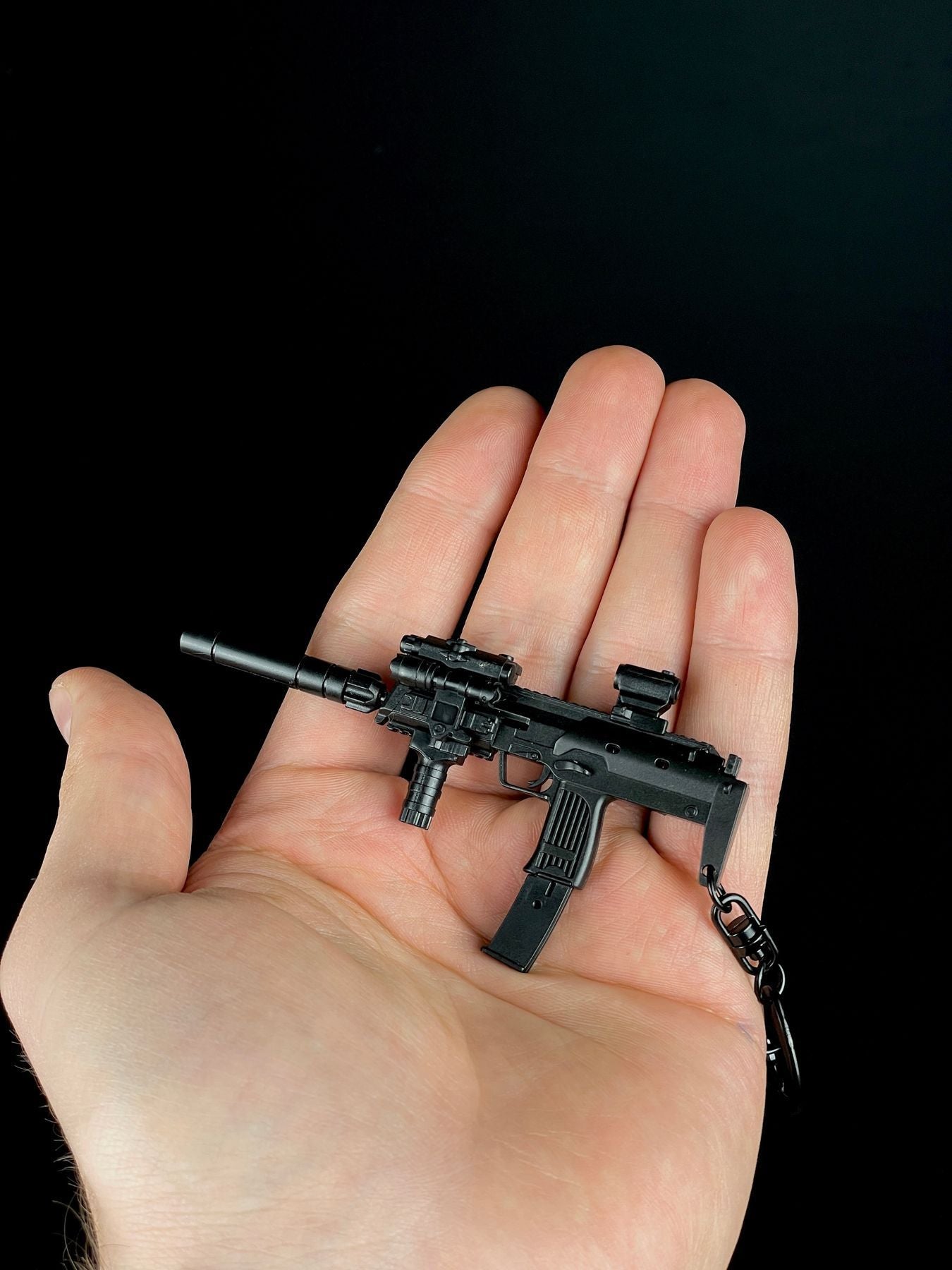 Clickraid™ MP7A2 Keychain with case