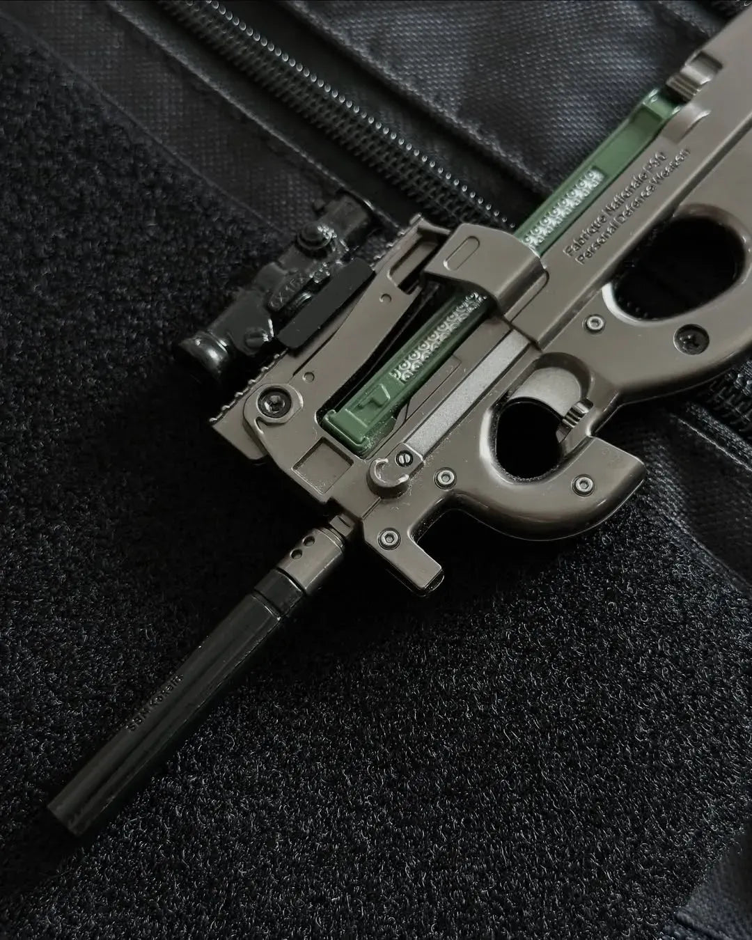 Clickraid™ FN P90 Detachable Keychain
