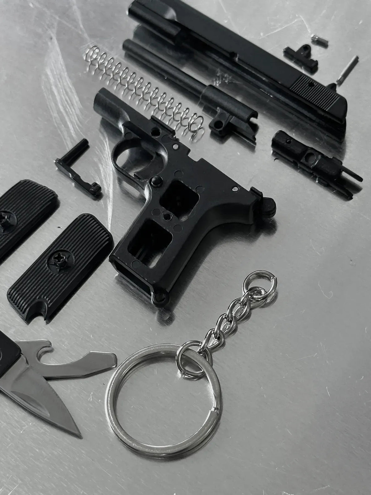 Clickraid™ TT Multi-Tool Keychain